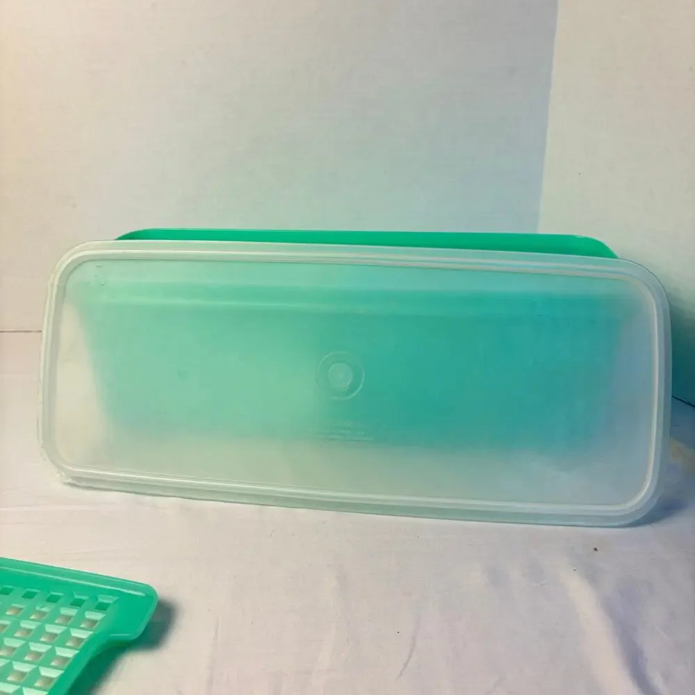 VTG Tupperware jadeite green large rectangle storage box celery bread keeper 782